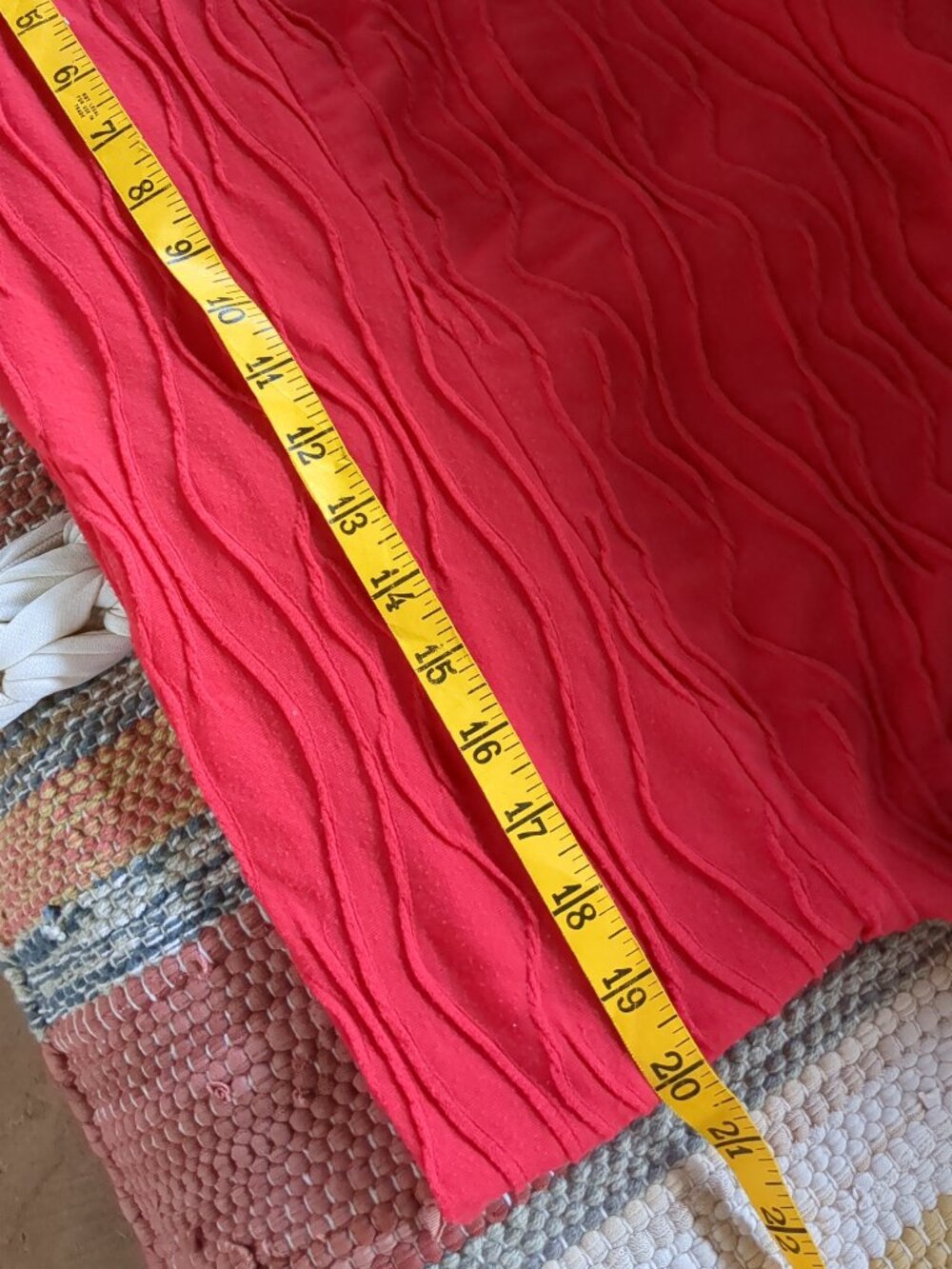 XL Flattering Red Top - Picture 6 of 9